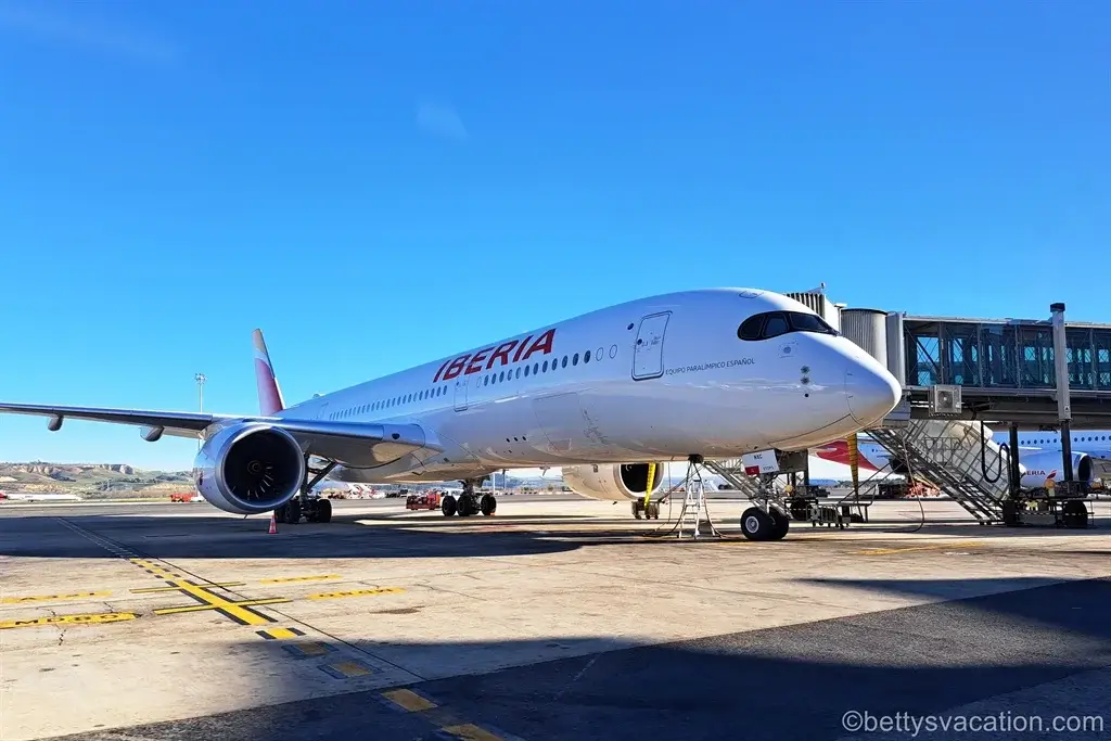 Iberia Business Class A350 (Next Cabin): Madrid-London